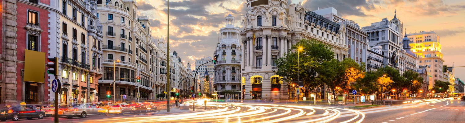 vuelos y pasajes para madrid desde chile con LATAM