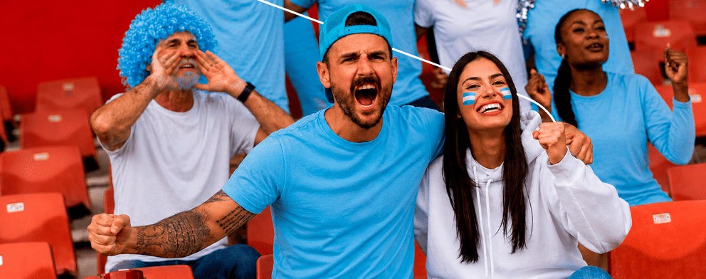 Canje Pareja de aficionados argentinos celebrando en el estadio