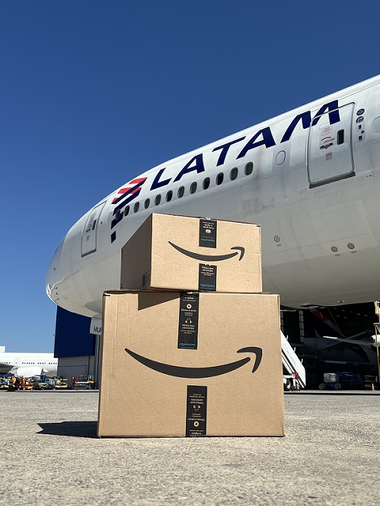 Amazon e LATAM Cargo anunciam acordo para acelerar entregas de produtos ...