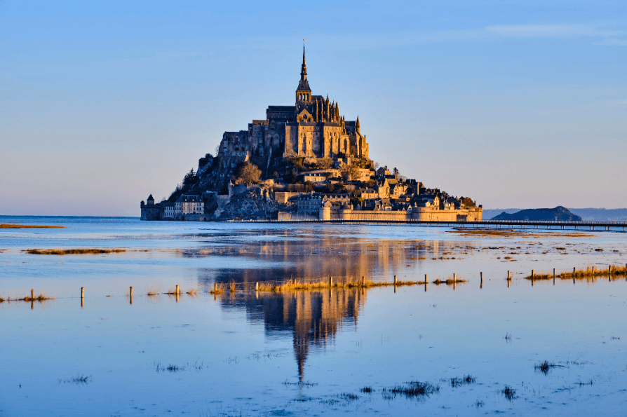 Normandía, la belleza costera que te enamorará de Francia | LATAM Airlines